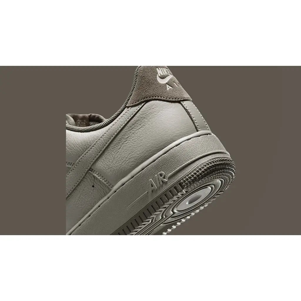 Air Force 1 - Light Army