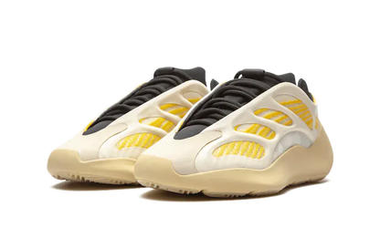 Yeezy 700 V3 - Safflower